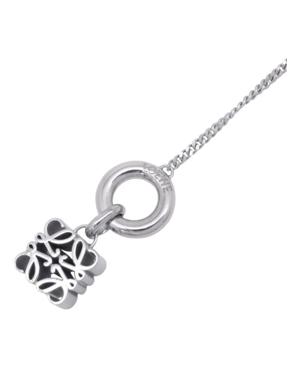 Loewe Necklace Anagram